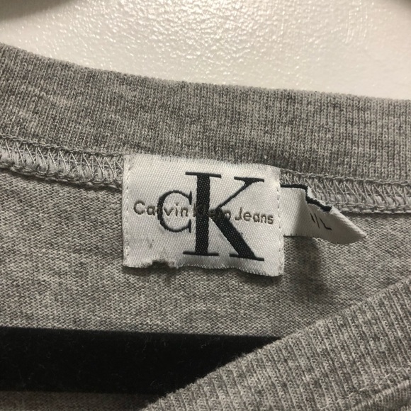 VINTAGE Men’s Calvin Klein Shirt - Picture 2 of 5